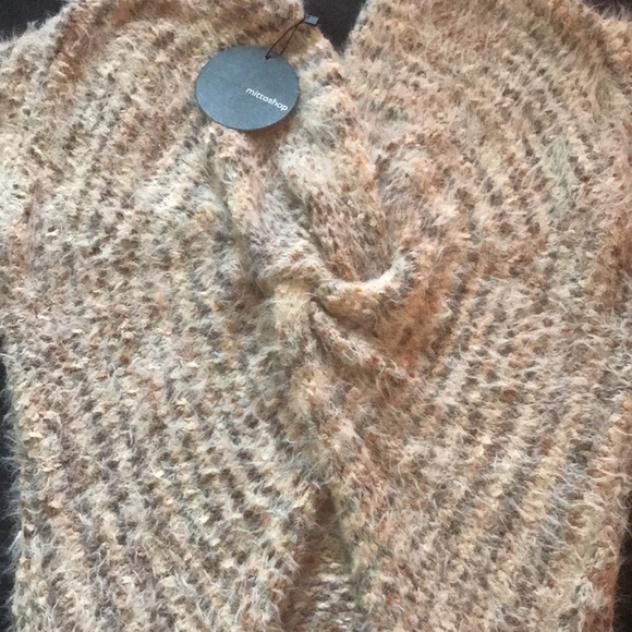 NWT MITTOSHOP Eyelash Fuzzy Shaggy BOHO Back Knot TWIST Deep V Sweater L Large - Picture 13 of 13